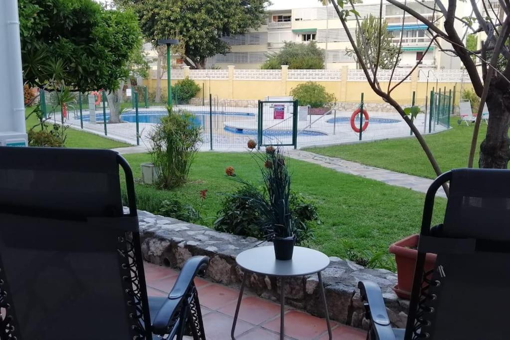 Beautiful Apartment In La Carihuela, Torremolinos Eksteriør billede