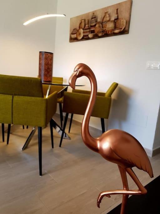 Beautiful Apartment In La Carihuela, Torremolinos Eksteriør billede